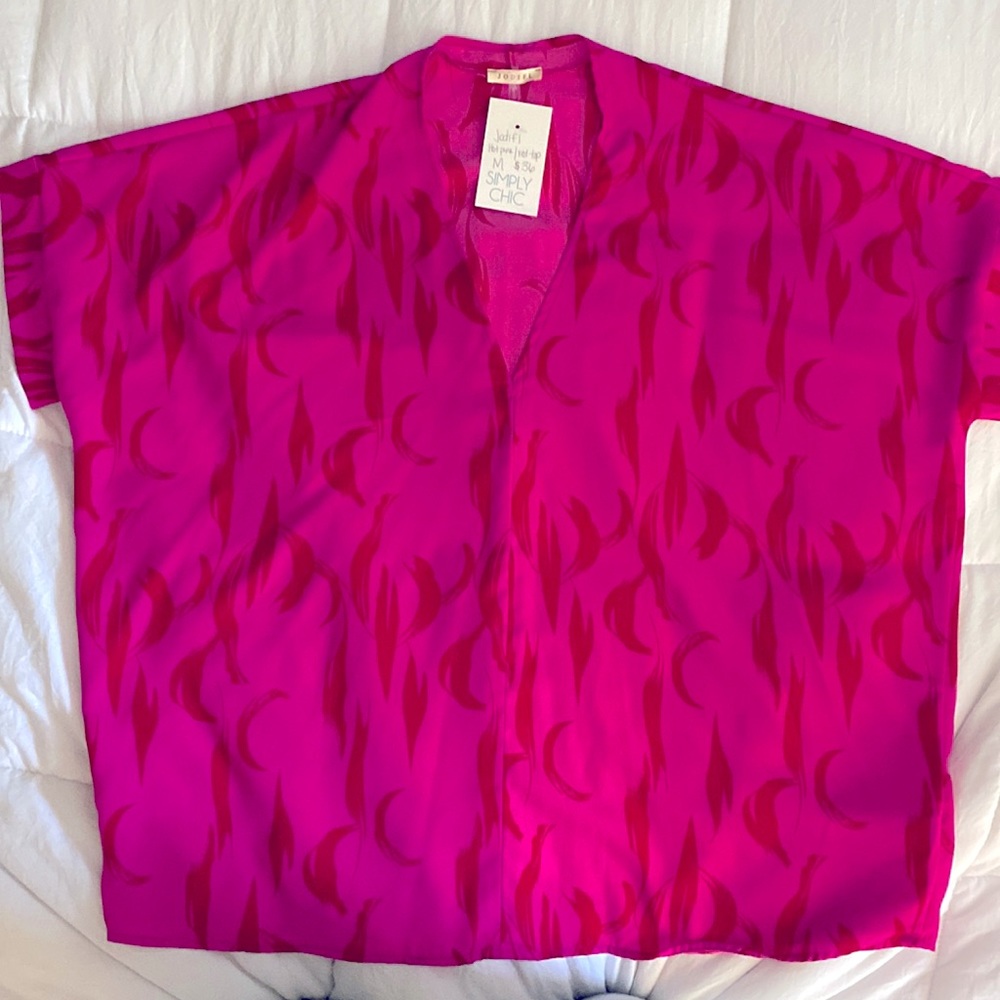 NWT. Hot pink/red top